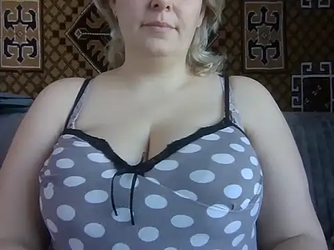 Diana Britt online show from March 2025 06:46:01 AM