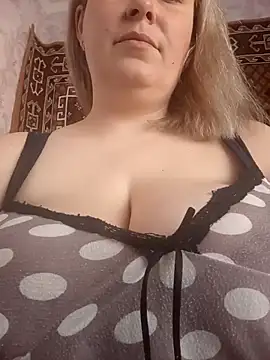 Snapshot of Diana_Britt chatting on April 2026 06:00:02 AM Diana Britt online show from April 2026 06:00:02 AM