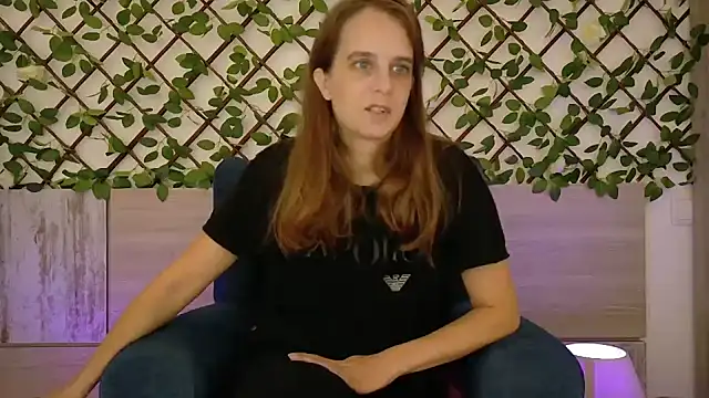 LadyChantale online show from October 2025 07:05:02 AM