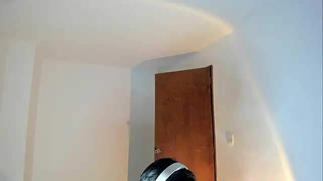 Giordano Russo online show from November 2025 02:25:01 AM