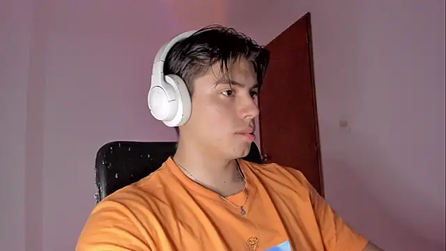 Giordano Russo online show from February 2026 12:39:02 AM