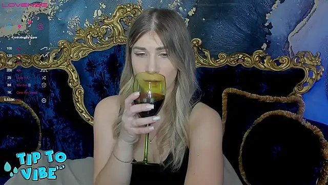 CassandraGood online show from January 2025 10:19:01 PM