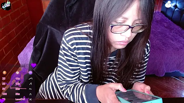 MidoriQuiinn online show from February 2026 05:57:02 PM