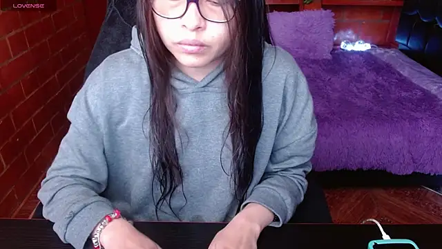 MidoriQuiinn online show from July 2026 04:10:02 PM