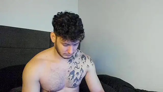 alejandro  2 online show from November 2025 08:00:01 PM