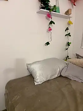 oriana zoeee online show from October 2025 12:12:02 AM