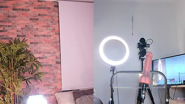 Lucy fit online show from February 2025 09:17:02 AM