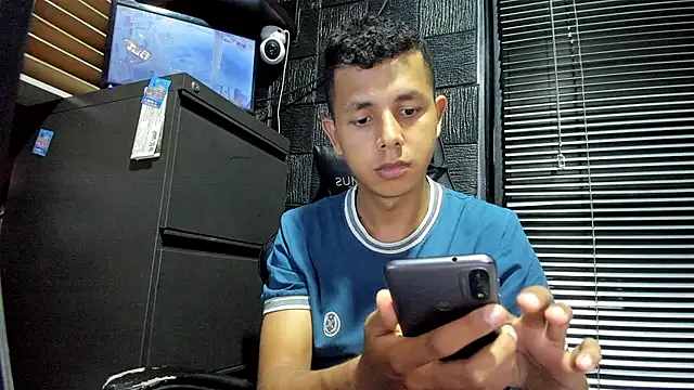 Snapshot of boy_bigcock24cm chatting on July 2026 12:12:02 AM boy bigcock24cm online show from July 2026 12:12:02 AM