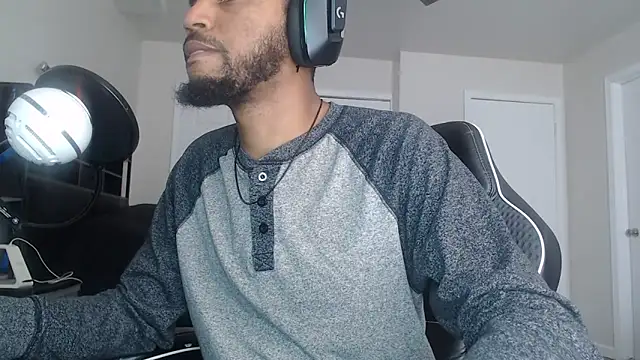 Snapshot of ChrisVacher chatting on March 2026 04:57:02 PM ChrisVacher online show from March 2026 04:57:02 PM