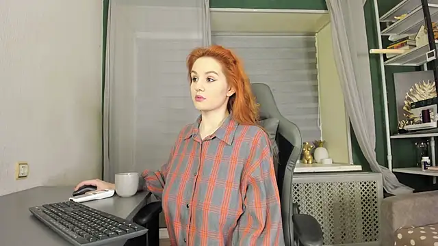 Snapshot of -Aariella- chatting on June 2026 09:37:01 PM -Aariella- online show from June 2026 09:37:01 PM