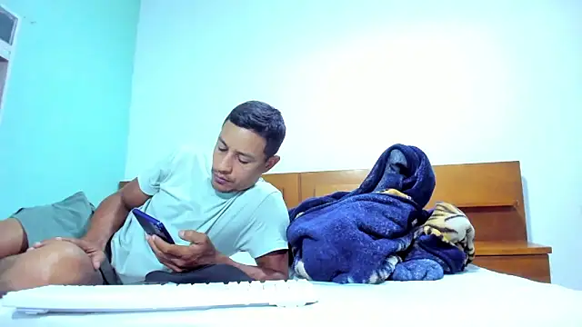 Maik James online show from October 2025 08:48:01 AM