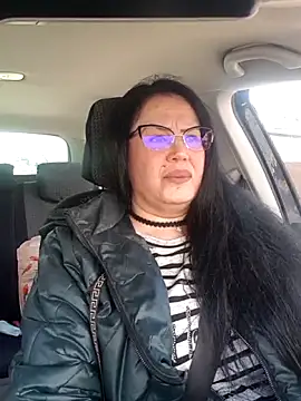 x  KHALEESI  x online show from February 2026 11:20:02 AM