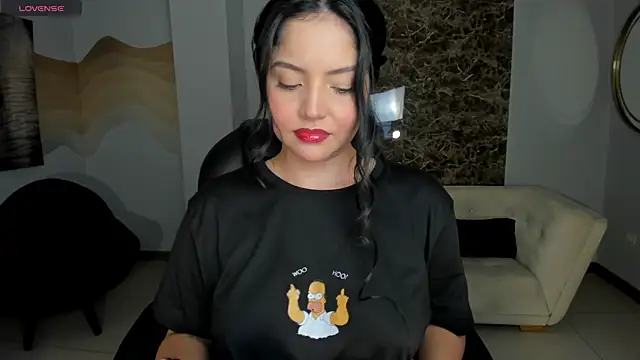 Snapshot of NinaMichelle chatting on July 2026 06:29:01 PM NinaMichelle online show from July 2026 06:29:01 PM
