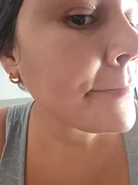 sweet lucia online show from January 2025 05:19:01 PM