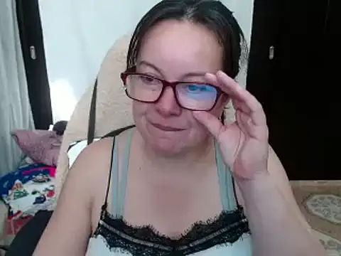 Sonialorens  online show from December 2024 09:12:02 PM