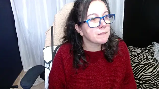 Sonialorens  online show from January 2025 03:26:01 PM