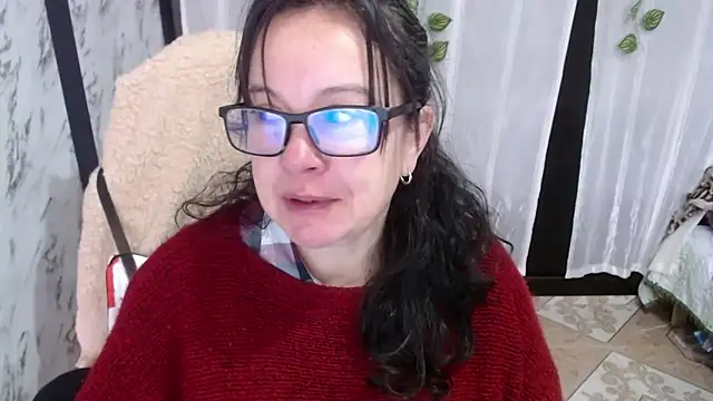 Sonialorens  online show from March 2025 12:58:01 PM