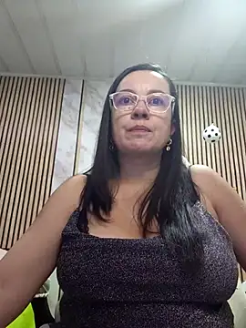 Snapshot of Sonialorens_ chatting on June 2026 08:03:01 PM Sonialorens online show from June 2026 08:03:01 PM
