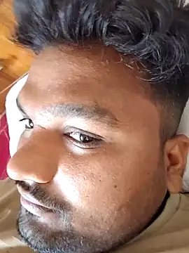 Snapshot of BabuCouple chatting on April 2026 05:10:01 AM BabuCouple online show from April 2026 05:10:01 AM