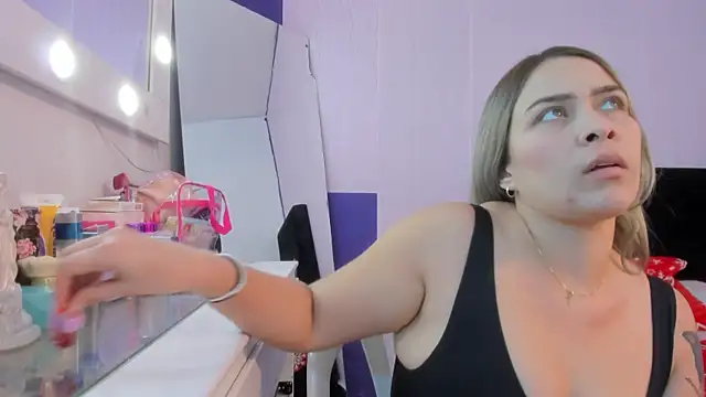 Byanca Winklar online show from December 2024 08:40:01 PM