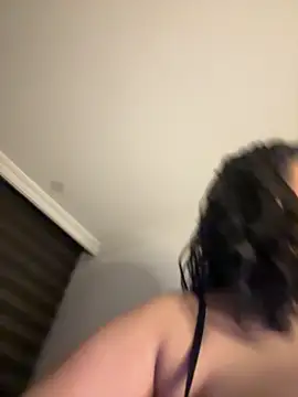 Snapshot of IamSashaLuv chatting on February 2025 04:09:02 AM IamSashaLuv online show from February 2025 04:09:02 AM