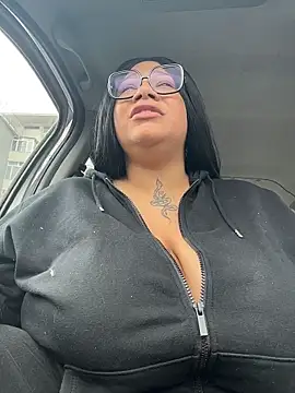 IamSashaLuv online show from December 2025 10:54:01 AM