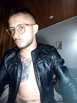 Snapshot of sebastian_horny chatting on April 2026 06:09:02 AM sebastian horny online show from April 2026 06:09:02 AM