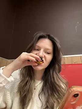 MaryHiggins online show from November 2025 08:39:02 AM