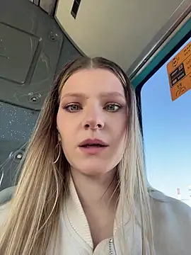 MaryHiggins online show from April 2026 01:37:02 PM