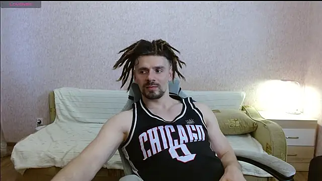 Snapshot of Aestheticguy101 chatting on May 2026 03:41:01 PM Aestheticguy101 online show from May 2026 03:41:01 PM