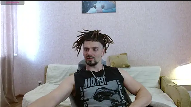 Snapshot of Aestheticguy101 chatting on May 2026 01:40:01 PM Aestheticguy101 online show from May 2026 01:40:01 PM