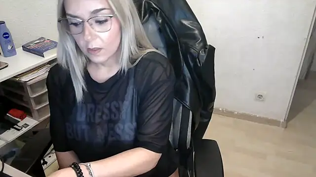 bekka   online show from February 2026 08:21:01 PM