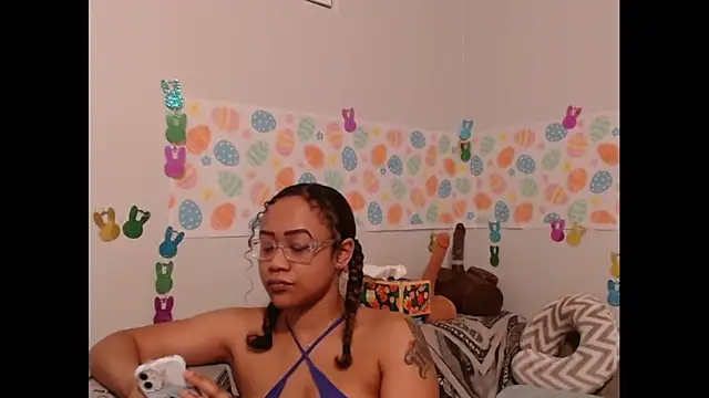 RylHoneyy online show from March 2026 12:50:02 PM