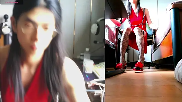 Snapshot of CrytinaSissyCrossdress chatting on March 2026 01:42:02 AM CrytinaSissyCrossdress online show from March 2026 01:42:02 AM