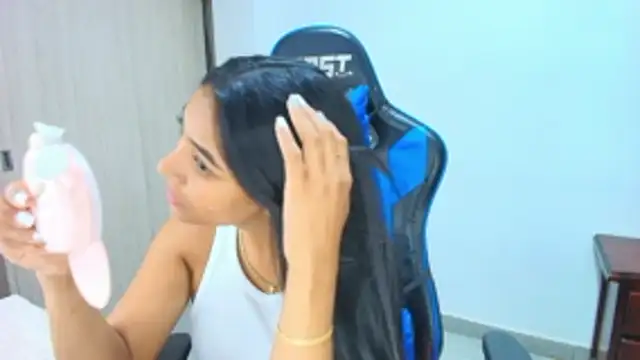 sophiax-x online show from October 2025 12:51:02 AM