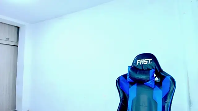 sophiax-x online show from March 2026 09:04:02 AM