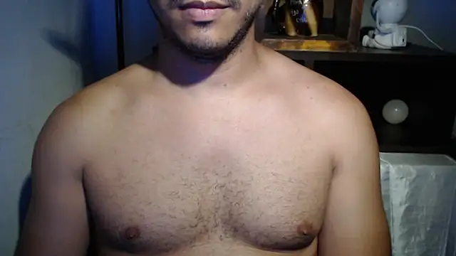 Snapshot of thommerxxx chatting on June 2026 04:10:02 AM thommerxxx online show from June 2026 04:10:02 AM