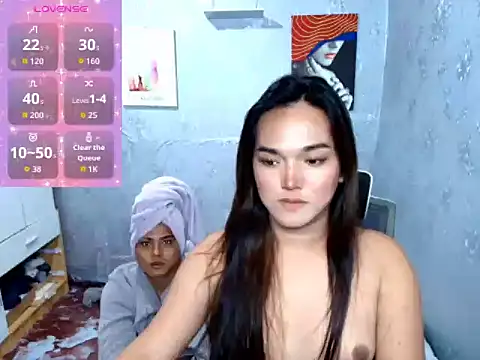 Snapshot of MoaningKylie chatting on October 2025 07:25:01 AM MoaningKylie online show from October 2025 07:25:01 AM