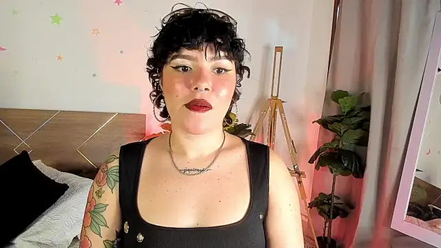 Snapshot of Amy_art chatting on June 2026 08:19:02 PM Amy art online show from June 2026 08:19:02 PM