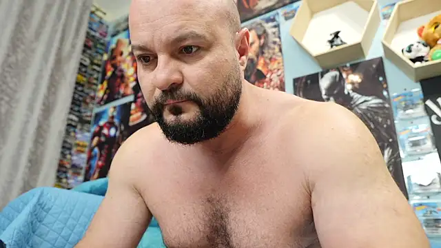 Muscle Bear online show from November 2025 06:01:01 AM