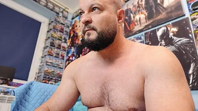 Snapshot of Muscle_Bear chatting on June 2026 04:49:01 AM Muscle Bear online show from June 2026 04:49:01 AM