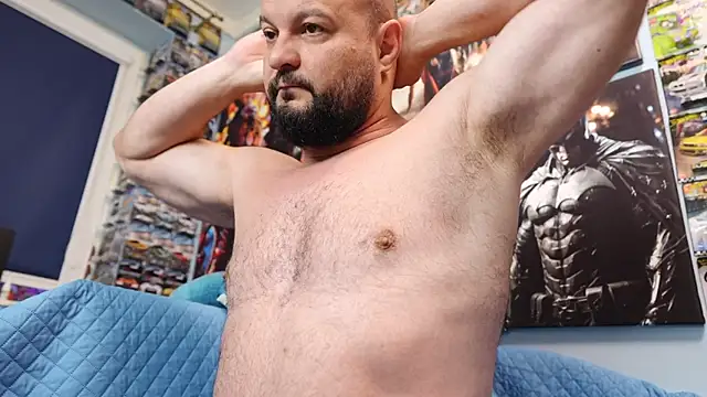 Snapshot of Muscle_Bear chatting on June 2026 05:50:02 AM Muscle Bear online show from June 2026 05:50:02 AM