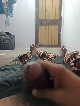 hunter6112 online show from November 2025 05:56:01 PM