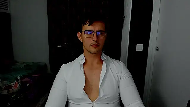 sexxymuscles4u online show from October 2025 11:51:02 AM