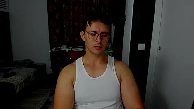 sexxymuscles4u online show from October 2025 08:58:01 AM