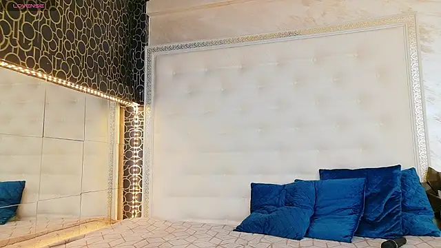 Snapshot of karissia chatting on March 2026 06:24:02 AM karissia online show from March 2026 06:24:02 AM