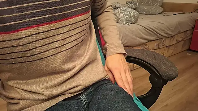 Danyell K287 online show from October 2025 06:48:01 PM