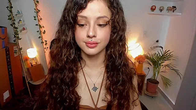 Snapshot of Cassandra_Caiin chatting on June 2026 09:09:01 PM Cassandra Caiin online show from June 2026 09:09:01 PM