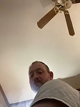 smokeymt420 online show from March 2025 05:17:02 PM