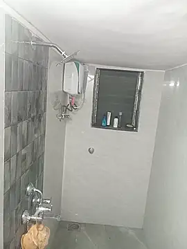 SimplyKarthik09 online show from December 2025 03:06:01 PM